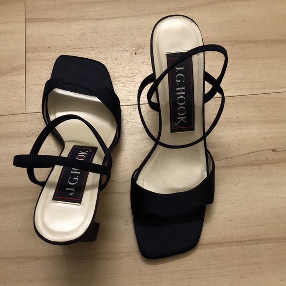 J G Hook  Navy Blue Strappy Block Heels Size: 7.5 - Picture 3 of 9